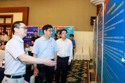 党建红引领互联蓝 无锡市互联网企业党建研讨会成功举办